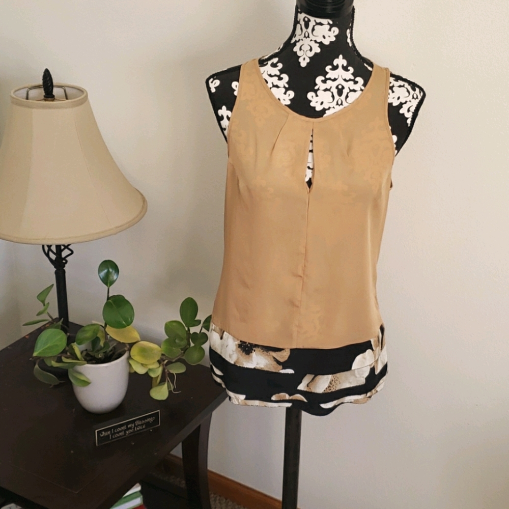 Caramel sleeveless blouse with floral hem